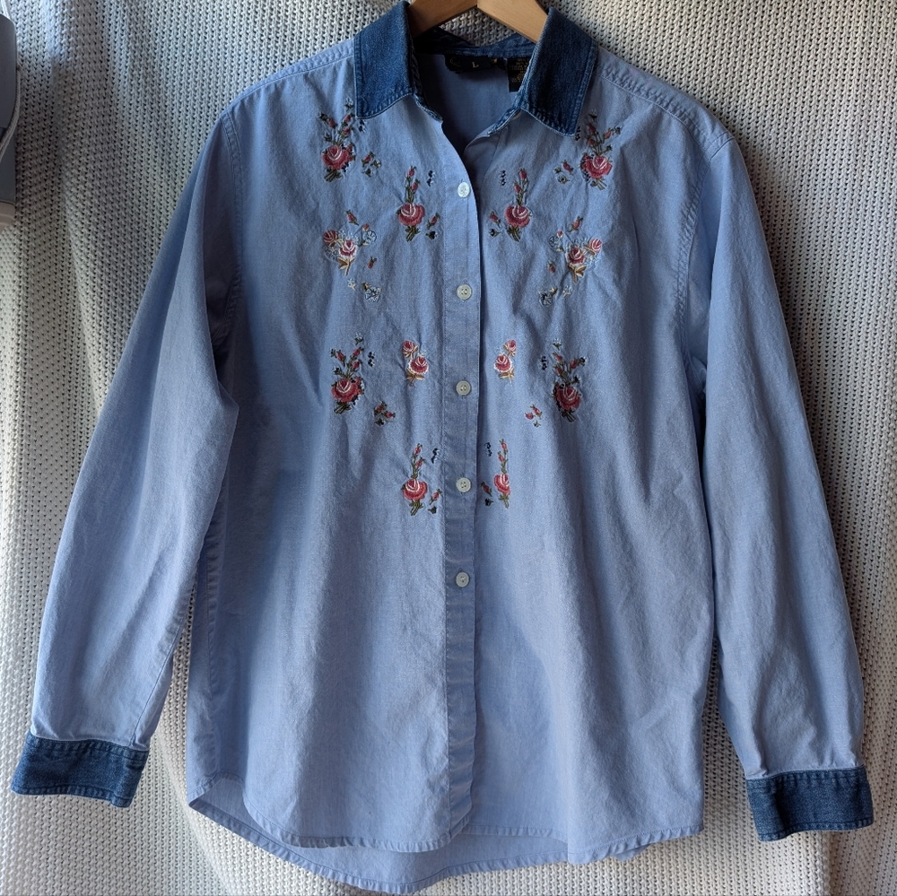 Vintage Chambray Denim Long Sleeve Embroidered Button Up Shirt Size Large